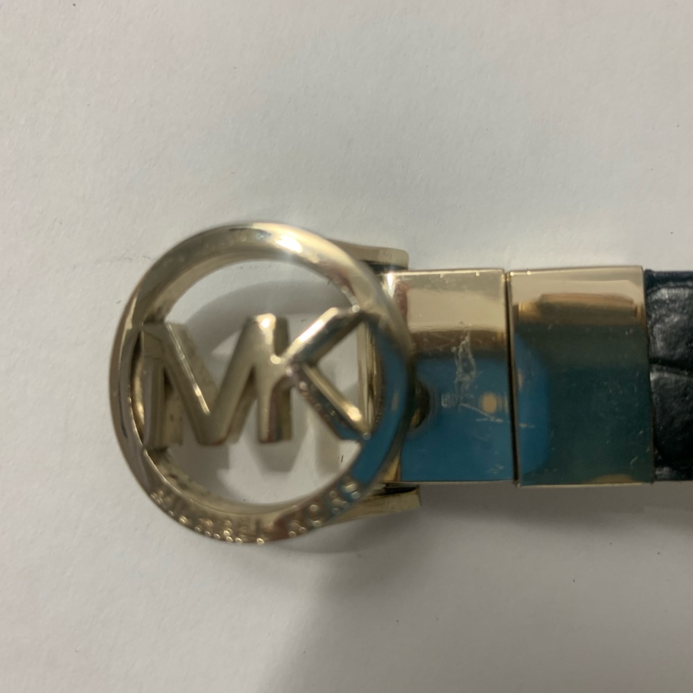 Micheal Kors reversible leather belt